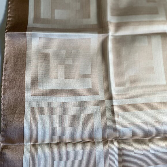Vintage Fendi Silk Cotton Blend Scarf – Original gift box - Picture 9 of 10